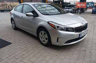 Седан Kia Forte 2017 в Львове