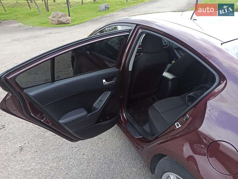 Седан Kia Forte 2016 в Києві