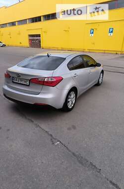 Седан Kia Forte 2015 в Кропивницком