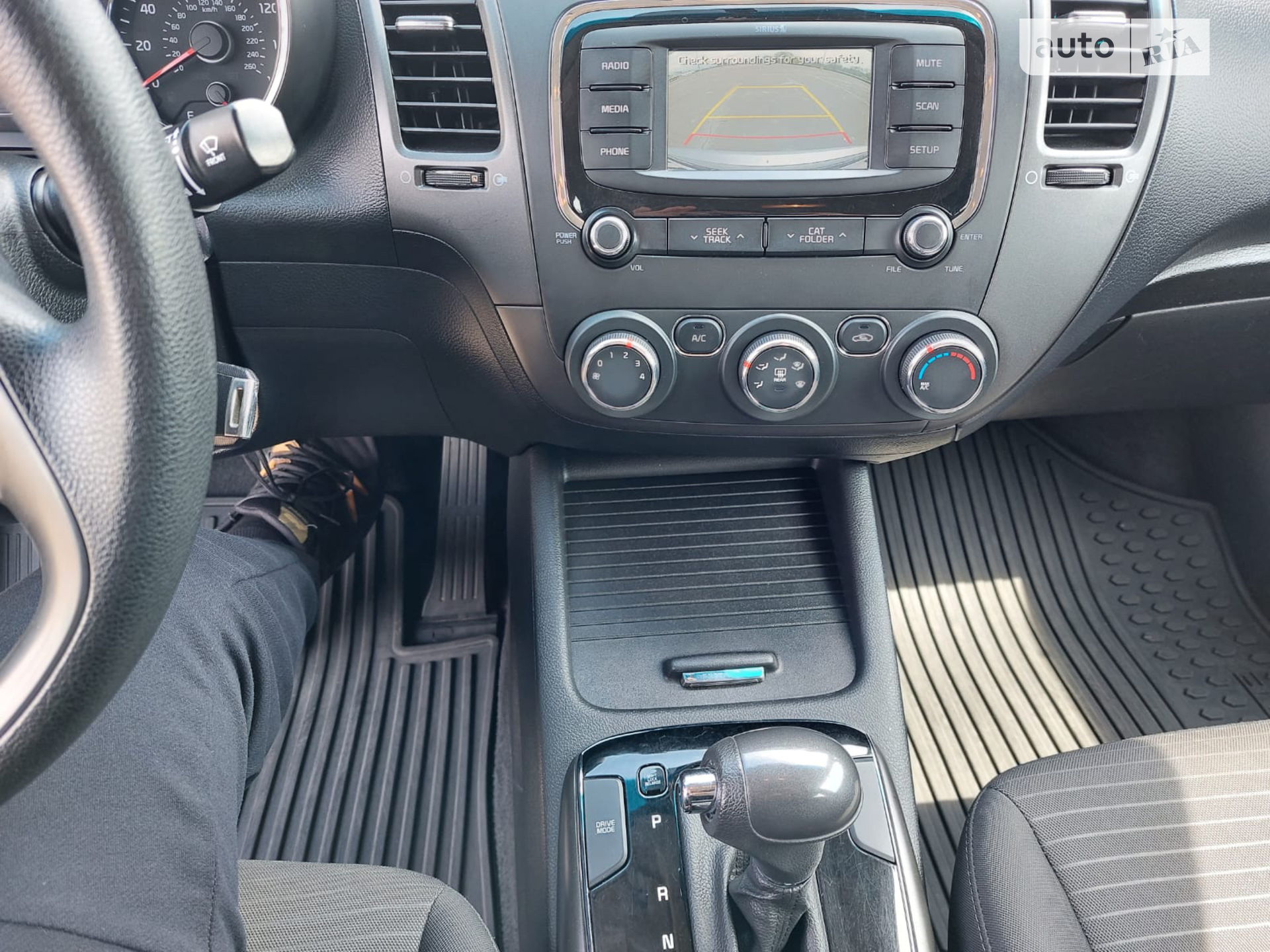 2016 Kia Forte - мініатюра 16
