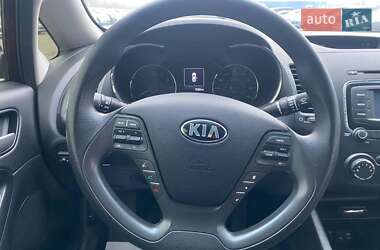 Седан Kia Forte 2016 в Днепре