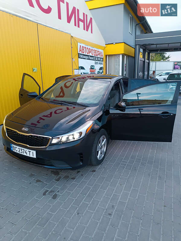 Седан Kia Forte 2018 в Львове