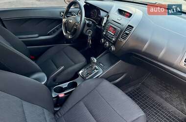 Седан Kia Forte 2013 в Кривом Роге