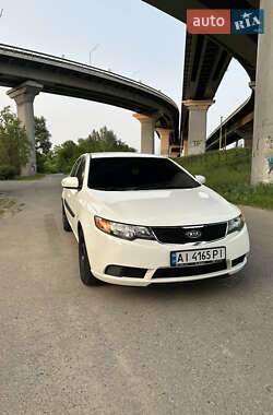 Седан Kia Forte 2010 в Києві