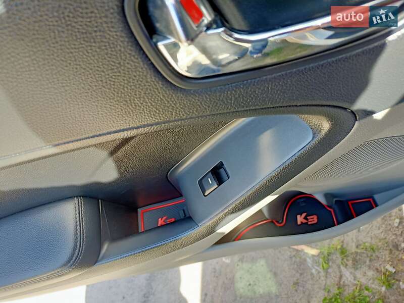 Седан Kia Forte 2015 в Днепре