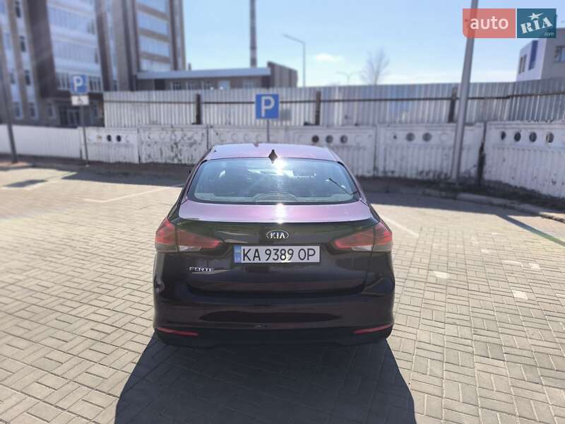 Седан Kia Forte 2016 в Киеве фото 2 Седан Kia Forte 2016 в Киеве