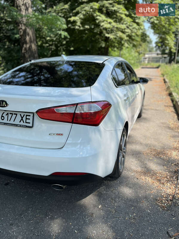 Седан Kia Forte 2015 в Першотравенске
