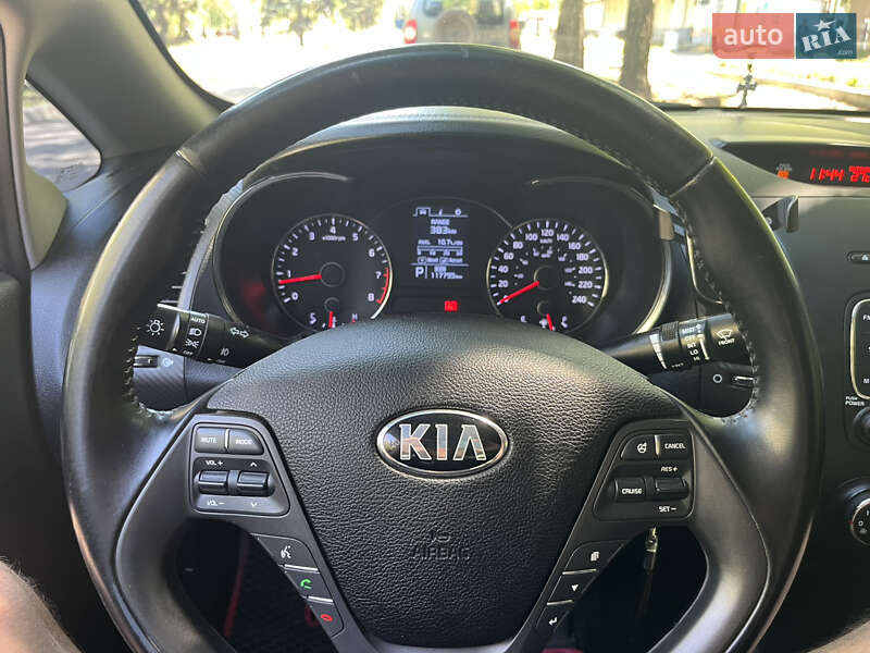Седан Kia Forte 2015 в Першотравенске