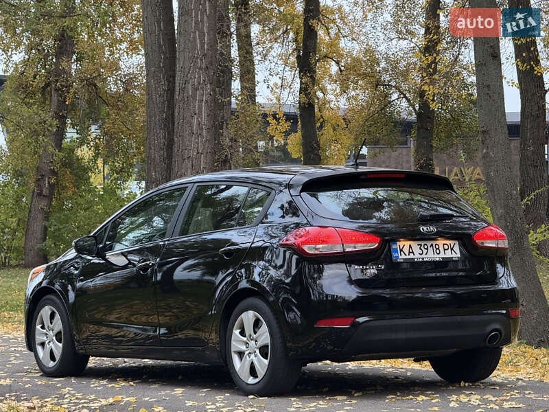 Хэтчбек Kia Forte 2016 в Киеве фото 3 Хэтчбек Kia Forte 2016 в Киеве