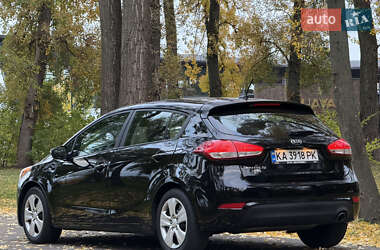 Хэтчбек Kia Forte 2016 в 
