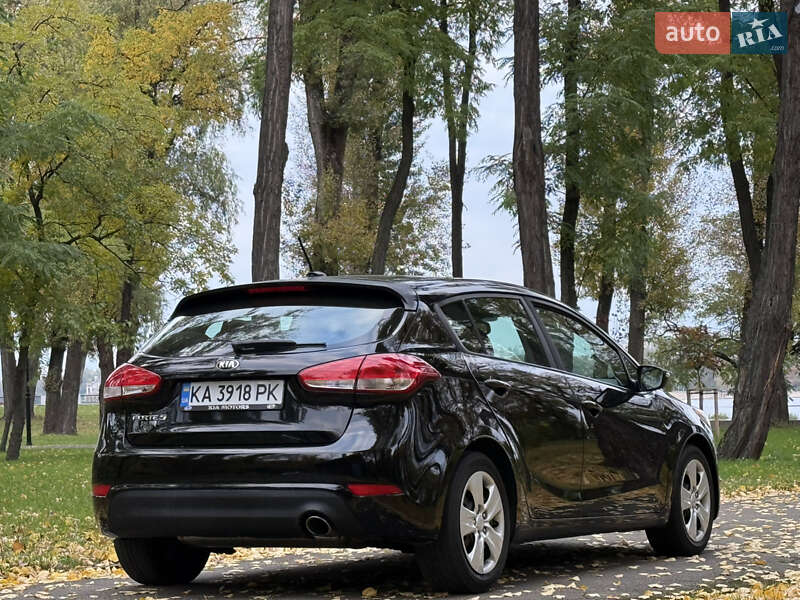 Хэтчбек Kia Forte 2016 в Киеве фото 8 Хэтчбек Kia Forte 2016 в Киеве