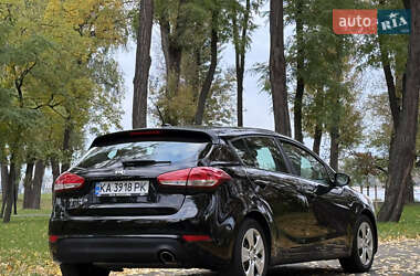 Хэтчбек Kia Forte 2016 в 
