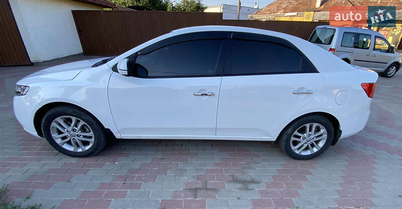 Седан Kia Forte 2012 в Чернівцях фото 2 Седан Kia Forte 2012 в Чернівцях