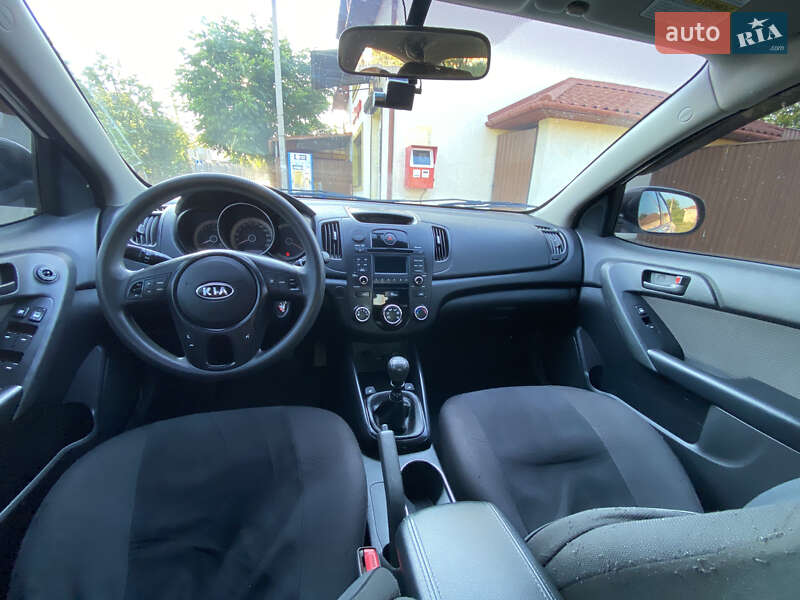 Седан Kia Forte 2012 в Чернівцях фото 9 Седан Kia Forte 2012 в Чернівцях