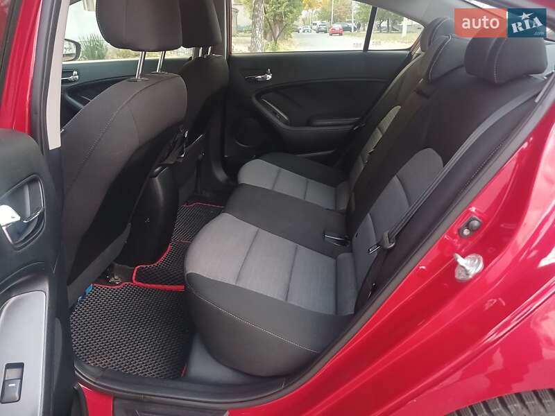 Седан Kia Forte 2013 в Павлограде