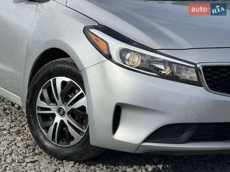 Седан Kia Forte 2017 в Стрые