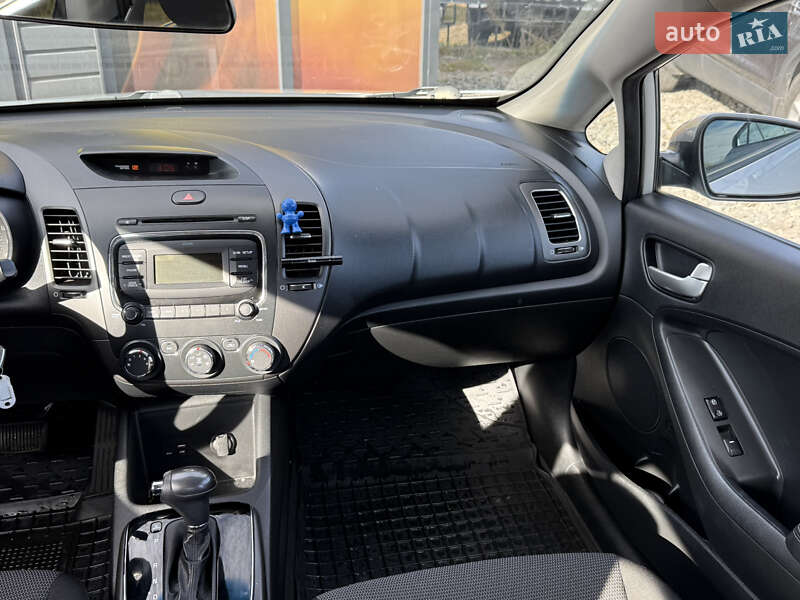 Седан Kia Forte 2017 в Стрые