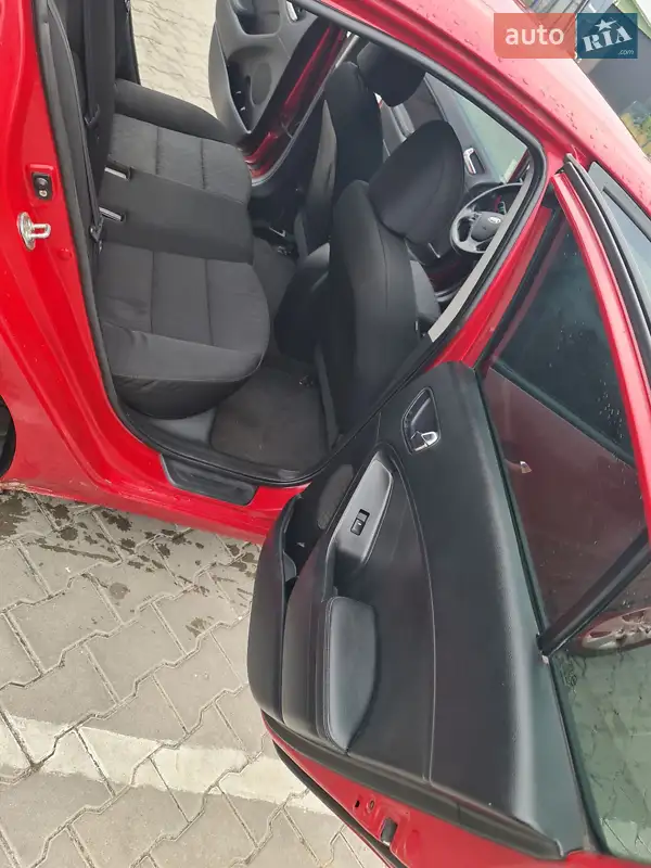 Kia Forte 2016 VIN KNAFK4A60G5584618 фото оголошення 8 з 48