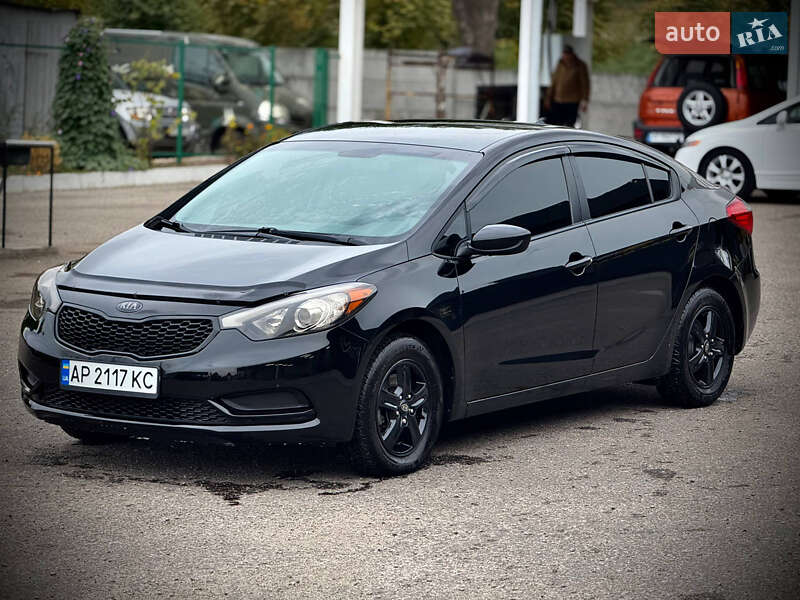 Седан Kia Forte 2015 в Запорожье