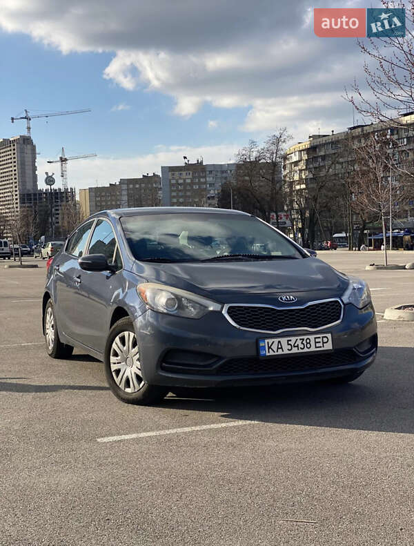 Седан Kia Forte 2015 в Киеве