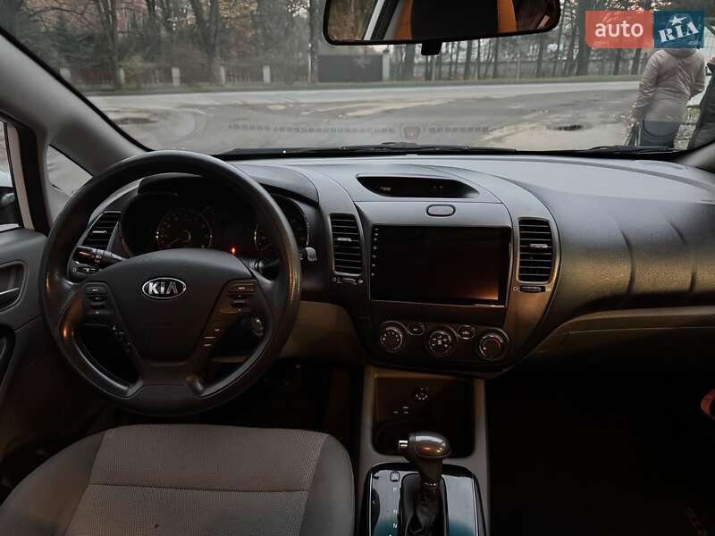 Седан Kia Forte 2016 в Трускавце