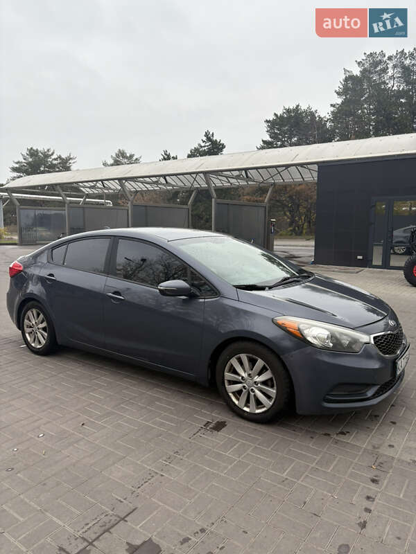 Седан Kia Forte 2015 в Днепре фото Седан Kia Forte 2015 в Днепре