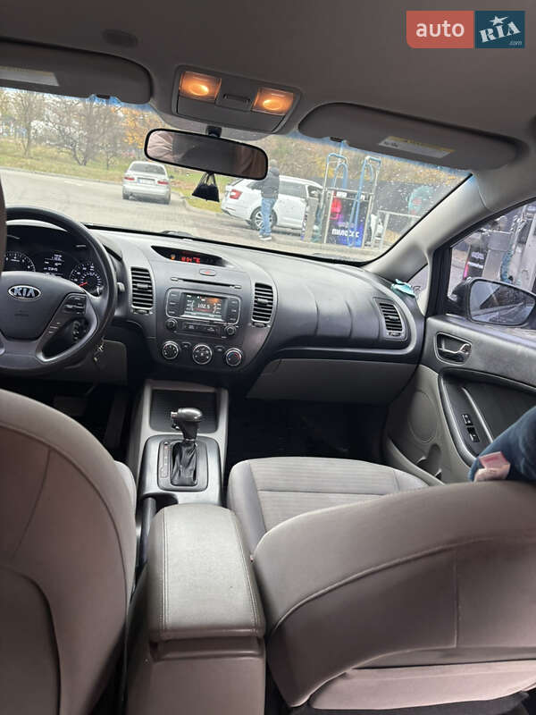 Седан Kia Forte 2015 в Днепре фото 6 Седан Kia Forte 2015 в Днепре