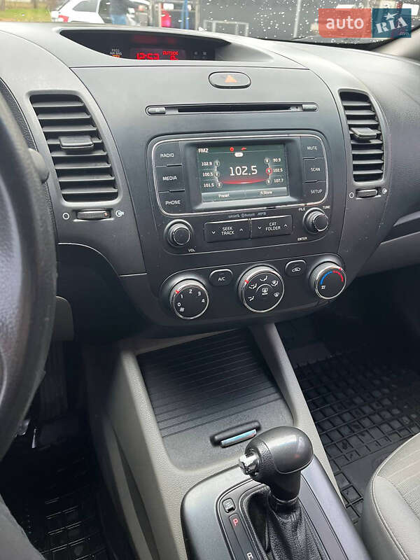 Седан Kia Forte 2015 в Днепре фото 9 Седан Kia Forte 2015 в Днепре