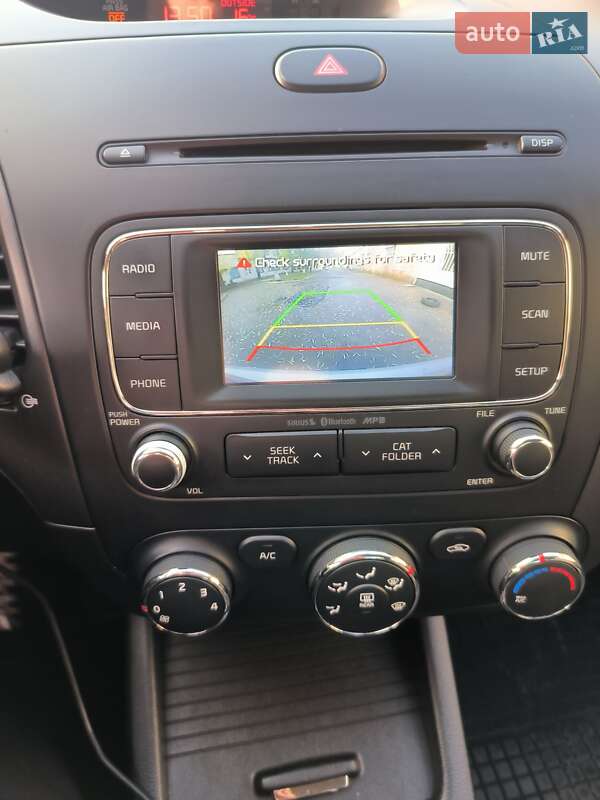 Седан Kia Forte 2015 в Кропивницком