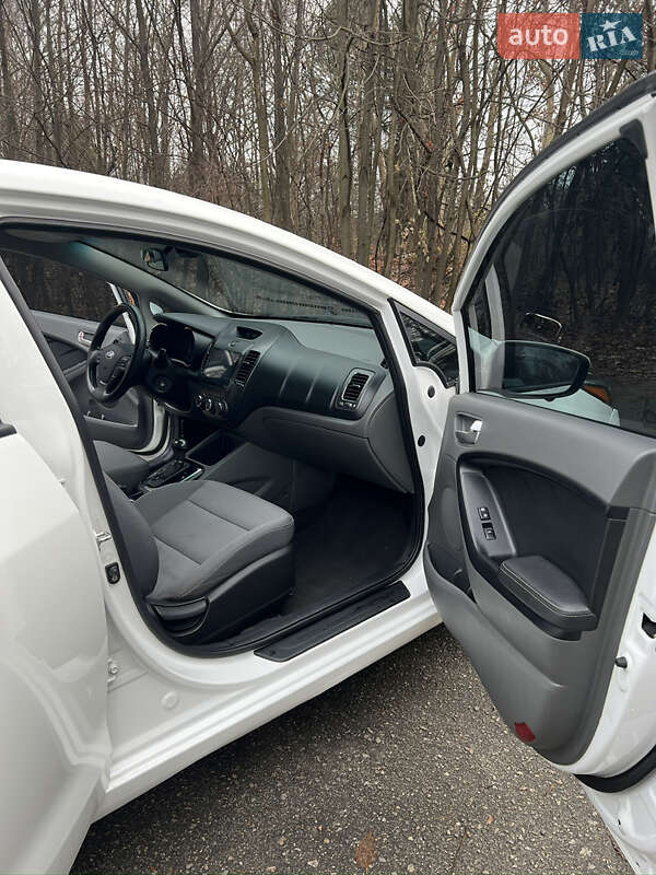 Седан Kia Forte 2016 в Киеве фото 8 Седан Kia Forte 2016 в Киеве