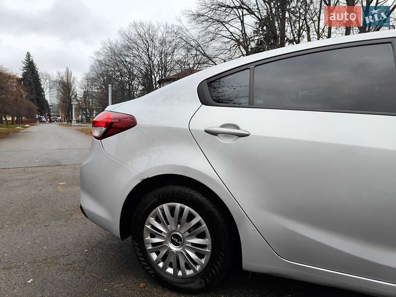 Седан Kia Forte 2016 в Киеве