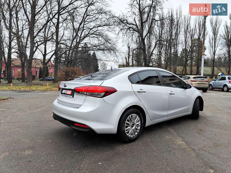 Седан Kia Forte 2016 в Киеве