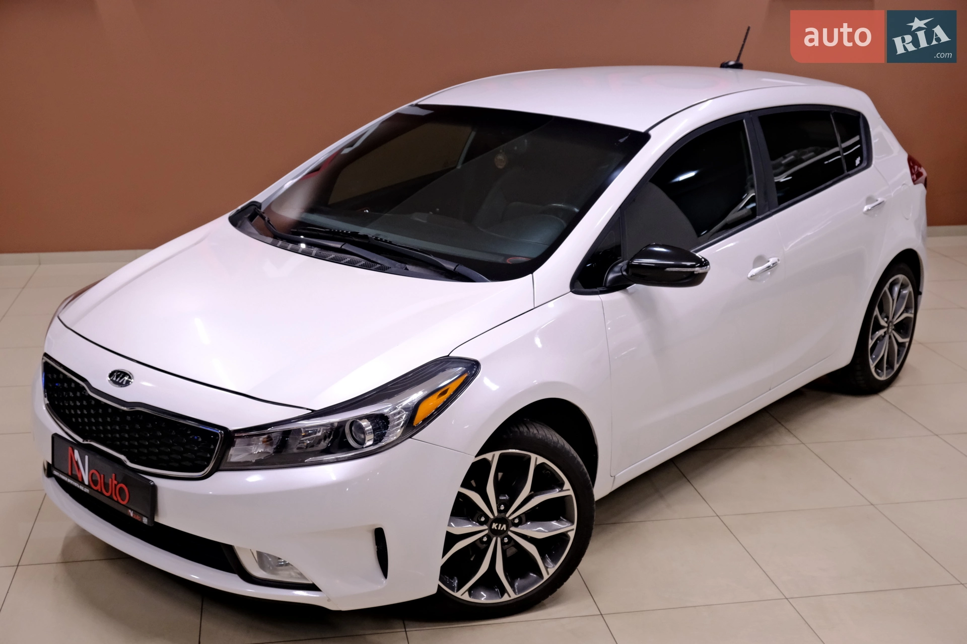 2017 Kia Forte - мініатюра 11