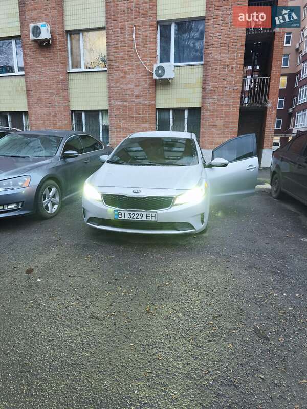 Седан Kia Forte 2016 в Полтаве фото 8 Седан Kia Forte 2016 в Полтаве