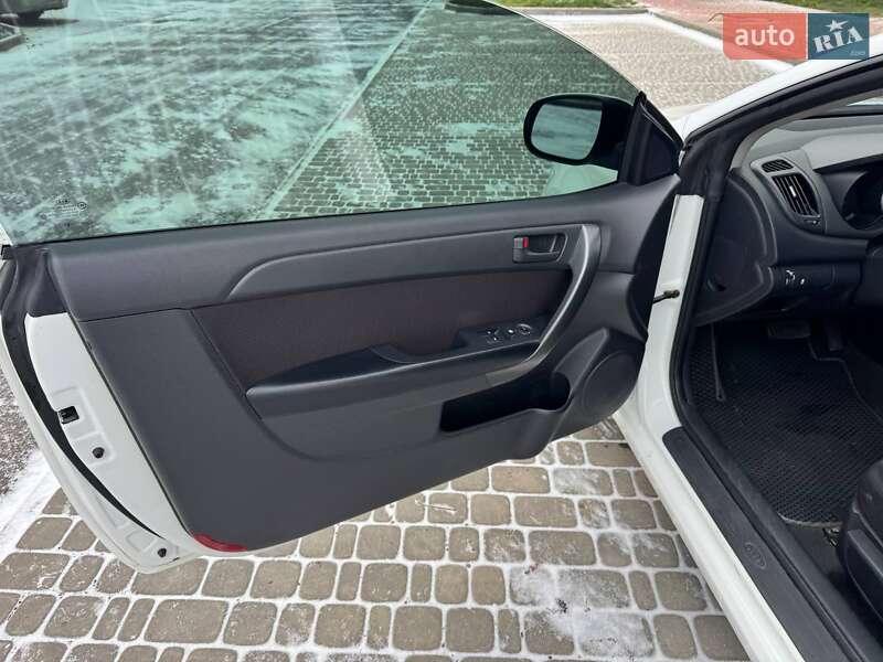 Купе Kia Forte 2011 в Виннице фото 36 Купе Kia Forte 2011 в Виннице