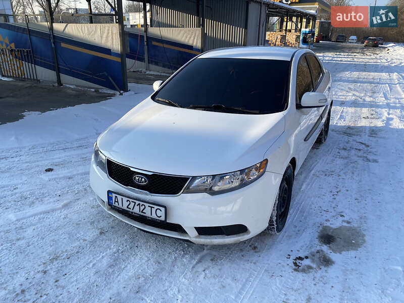 Седан Kia Forte 2010 в Киеве