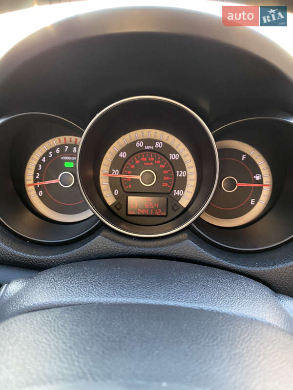 Седан Kia Forte 2010 в Киеве