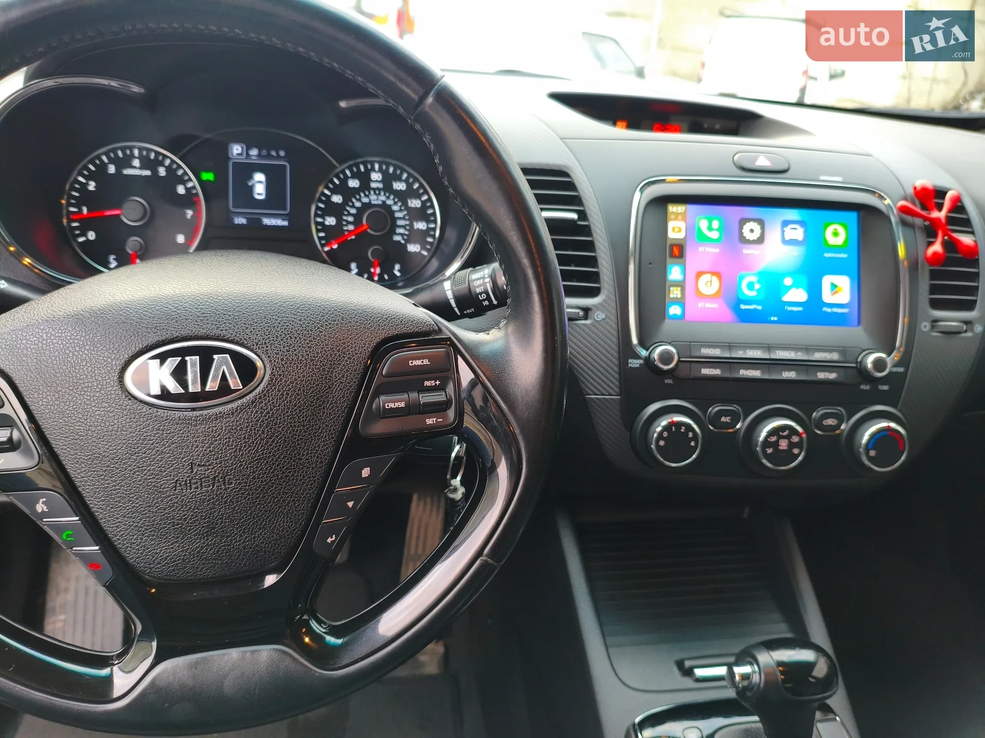 2017 Kia Forte - мініатюра 16