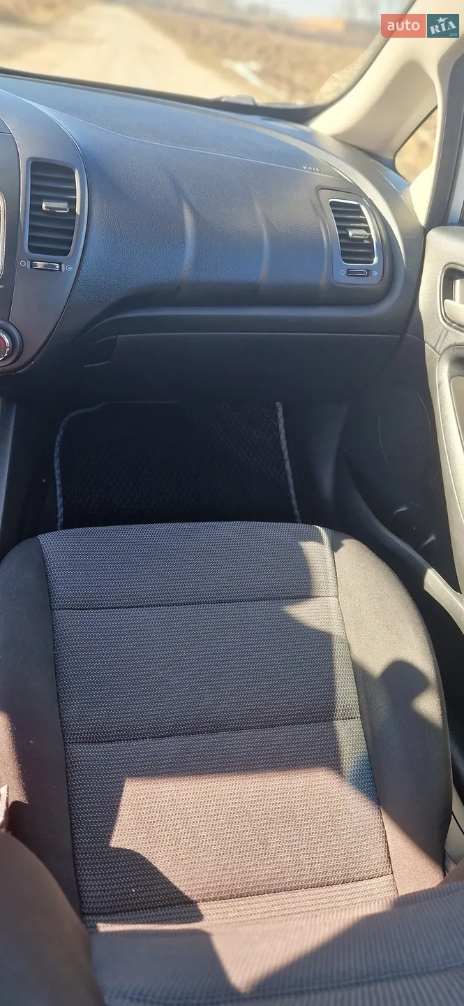 2018 Kia Forte - мініатюра 14