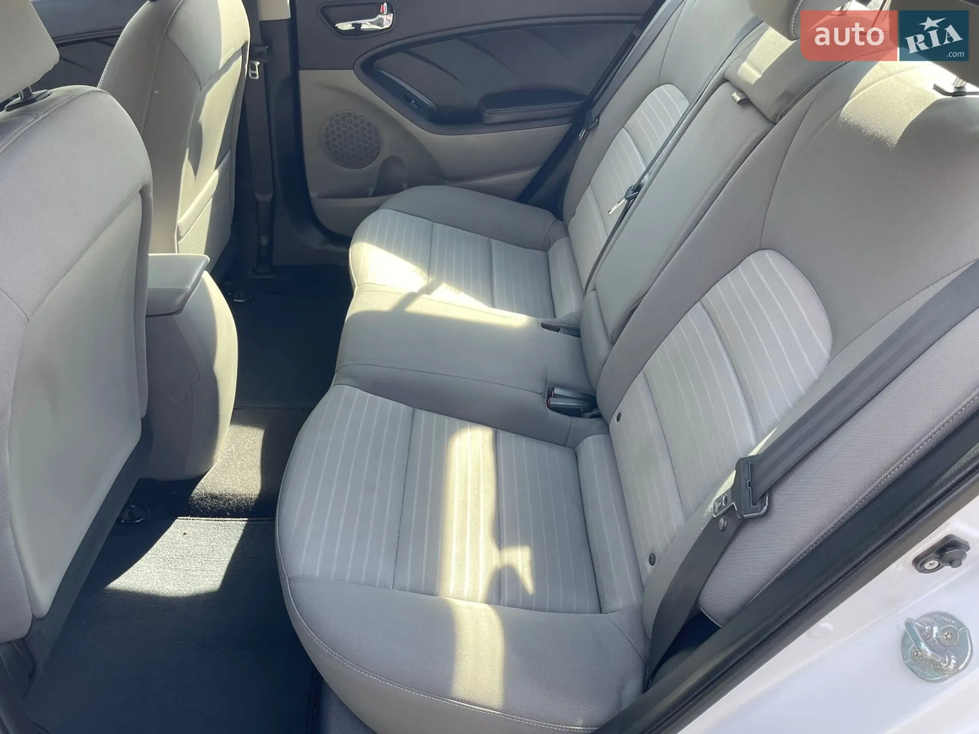 2014 Kia Forte - мініатюра 12