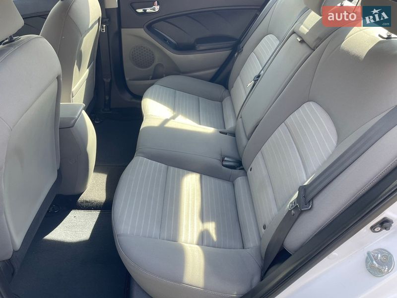 Седан Kia Forte 2014 в Александрие фото 11 Седан Kia Forte 2014 в Александрие