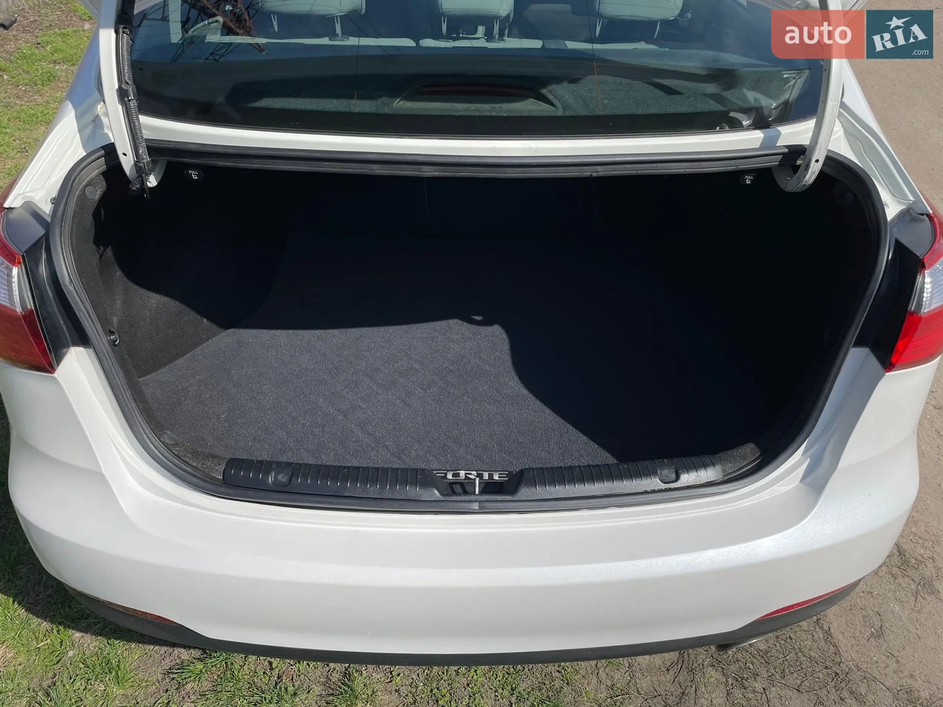 2014 Kia Forte - мініатюра 14