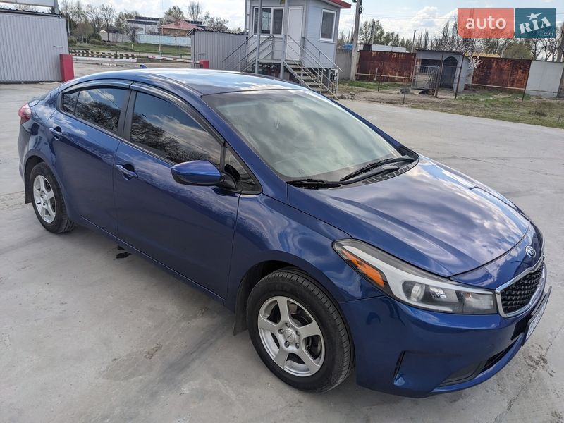 Седан Kia Forte 2017 в Кременчуге