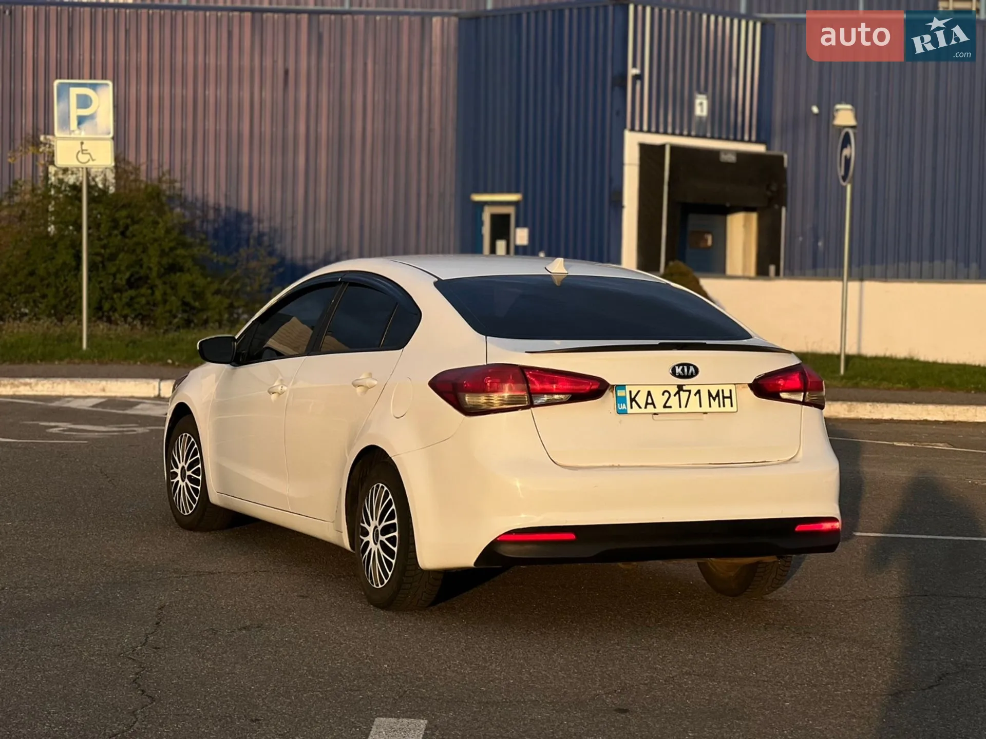 2016 Kia Forte - мініатюра 10