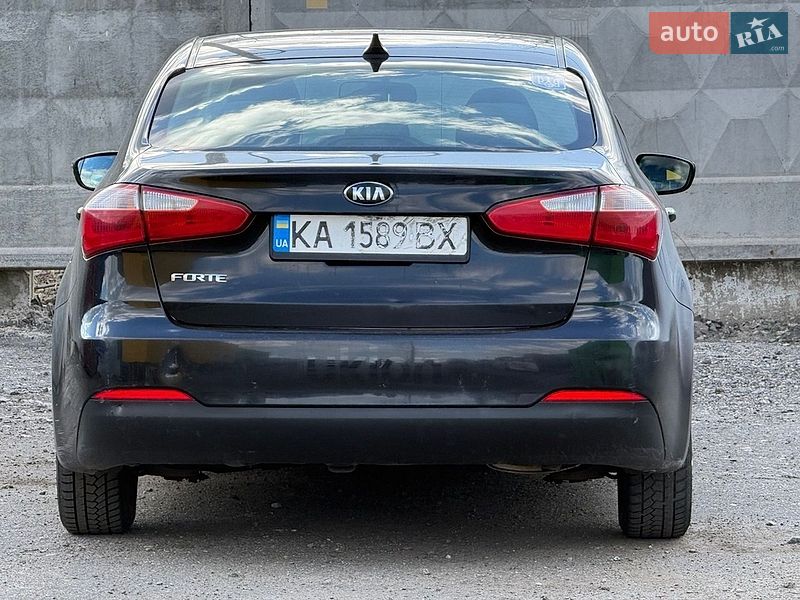 Седан Kia Forte 2015 в Киеве
