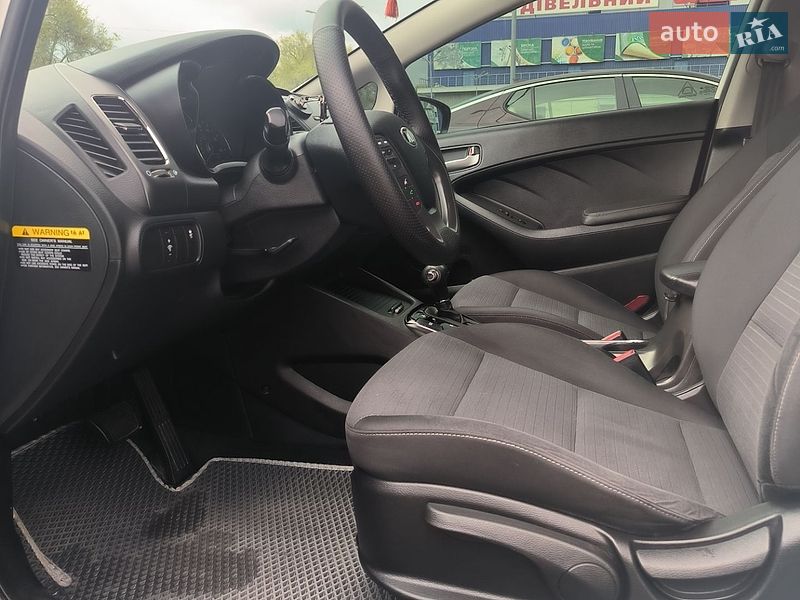 Седан Kia Forte 2016 в Днепре