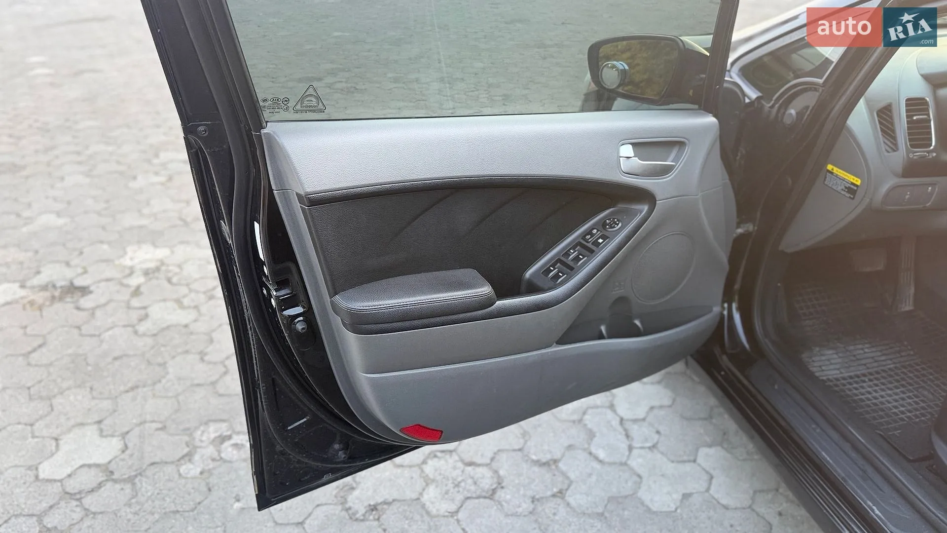 2016 Kia Forte - мініатюра 9