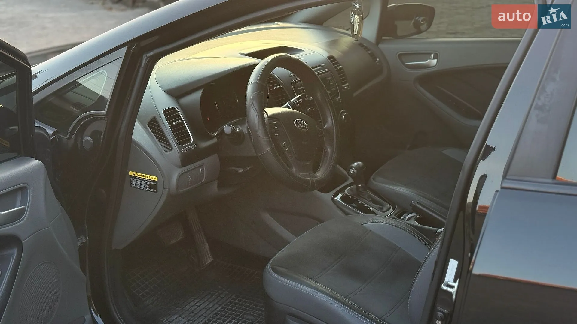 2016 Kia Forte - мініатюра 11