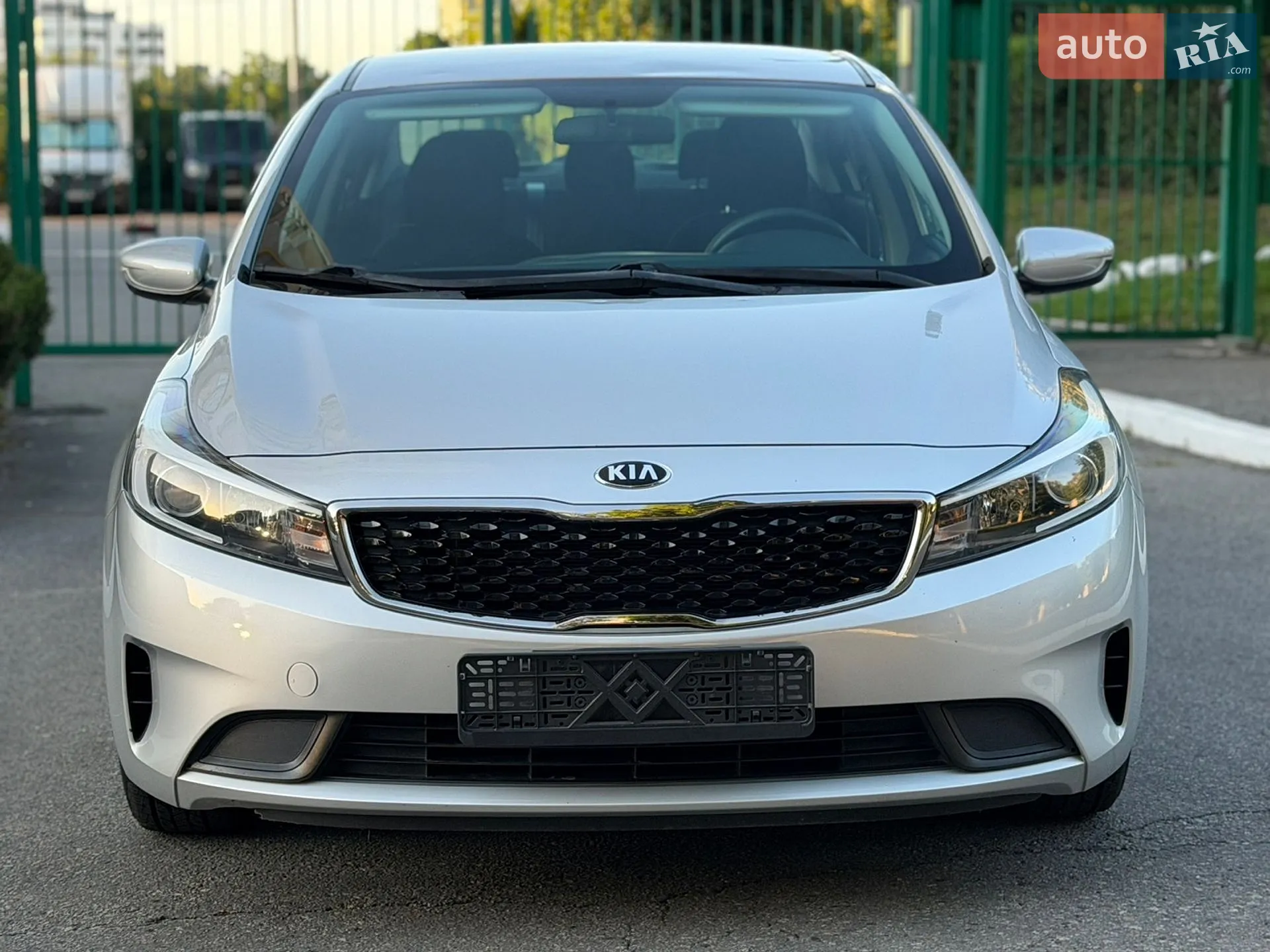 2017 Kia Forte - мініатюра 2