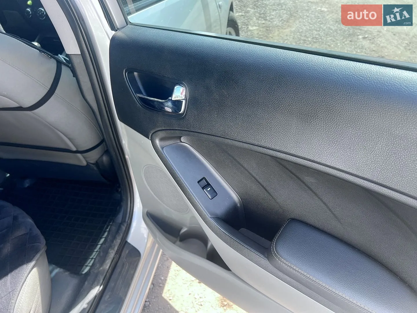 2015 Kia Forte - мініатюра 14